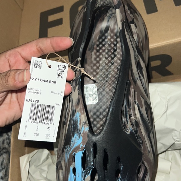 YZY Foam RNR - Picture 6 of 6